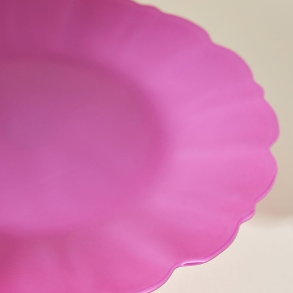 SPECIAL PRICING🔥 Adley pink cake stand - Picture 7 of 9